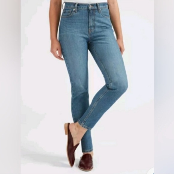 Everlane Women's Skinny Jeans in Blue - Picture 6 of 6